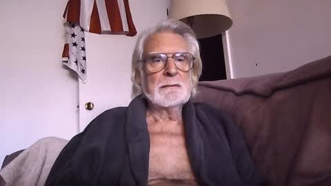 AlphaUniform online show from 02.04.25