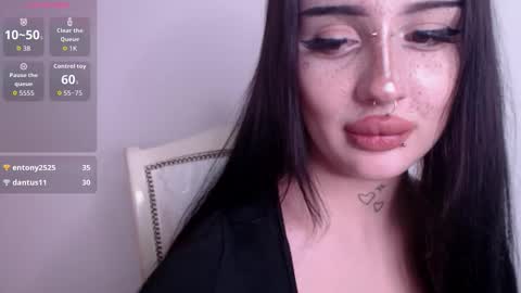 Snapshot of alter3566 chatting on 10.19.25 Alter online show from 10.19.25