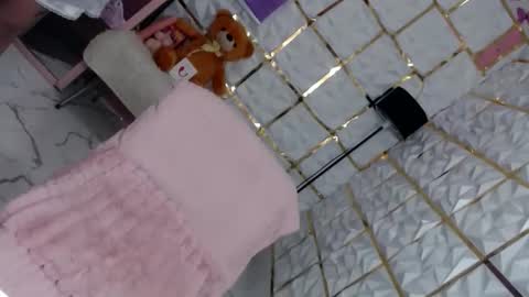 Chloe- DONT FORGET TO FOLLOW MElets getting to know each other and make some love and fun online show from 01.19.26