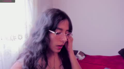 Snapshot of aluna_0310 chatting on 12.20.24 . . online show from 12.20.24