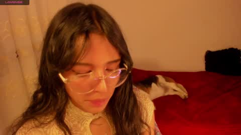 Snapshot of aluna_0310 chatting on 01.01.25 . . online show from 01.01.25