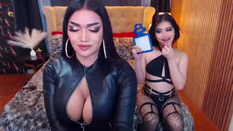 Snapshot of alurajhenson chatting on 02.16.25 Alura Jhenson online show from 02.16.25