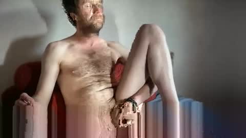 Snapshot of alvarooo1111 chatting on 05.30.26 Balearicsex11 online show from 05.30.26