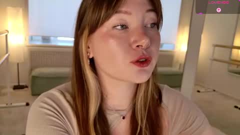 Snapshot of alwayssunnny chatting on 07.17.26 Lilu online show from 07.17.26