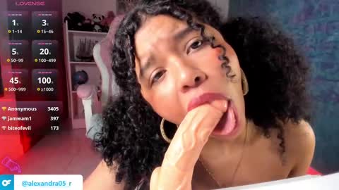 Snapshot of alx_curly chatting on 02.19.25 ALEXA online show from 02.19.25