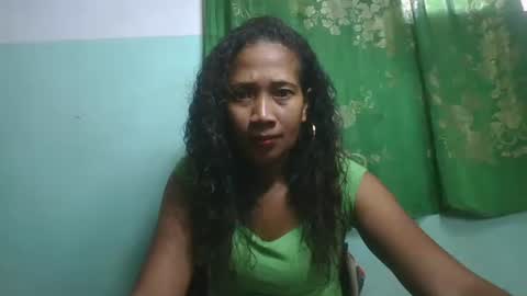 Snapshot of alyahtah chatting on 05.19.26 alyahtah online show from 05.19.26