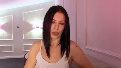 alyarei online show from 11.30.25