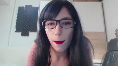 Snapshot of alycetn chatting on 05.10.26 Alice online show from 05.10.26
