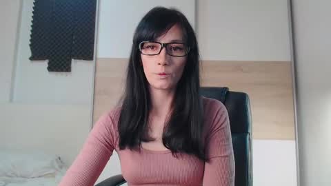Snapshot of alycetn chatting on 05.16.26 Alice online show from 05.16.26