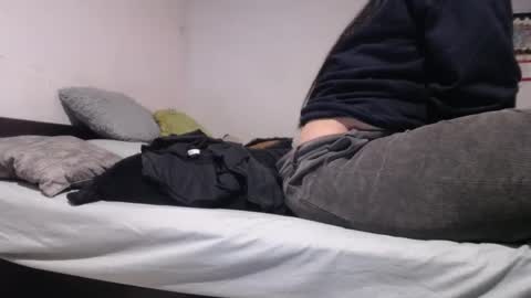 Snapshot of alynfoxx chatting on 09.09.25 Alyn Maria online show from 09.09.25