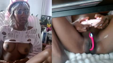 Snapshot of alys_at_college chatting on 07.17.26 Sweet Alys online show from 07.17.26