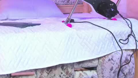 Snapshot of alysha_demberr chatting on 02.22.25 alysha_demberr online show from 02.22.25