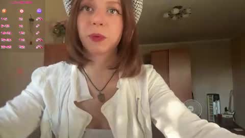 Snapshot of alysiamiggins chatting on 07.13.26 Milissa online show from 07.13.26