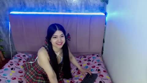 Snapshot of alysrousmar chatting on 07.11.26 Alys Rous online show from 07.11.26