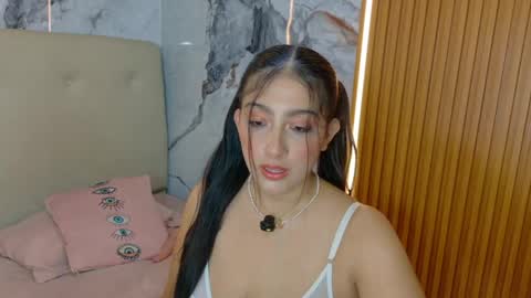 Snapshot of alyssa_park chatting on 04.27.26 ALYSSA online show from 04.27.26