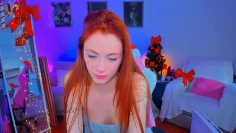 Snapshot of alyssa_smitt chatting on 12.22.24 alyssa_smitt online show from 12.22.24