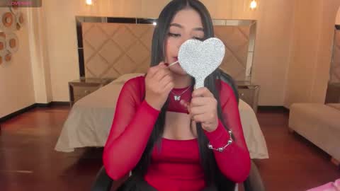 Snapshot of alyssadean_ chatting on 12.17.25 Aly online show from 12.17.25