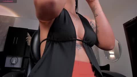 Snapshot of alyssadean_ chatting on 02.12.26 Aly online show from 02.12.26