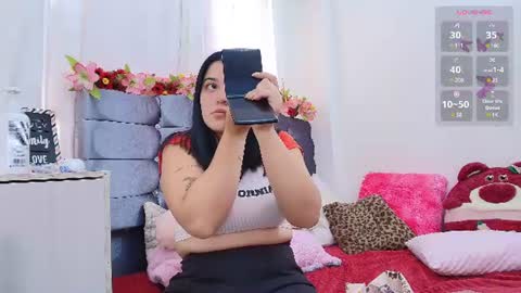 Snapshot of amabella_w chatting on 06.12.26 Isabella online show from 06.12.26
