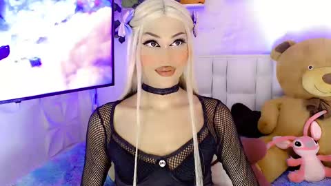 amal_baddel_ online show from 02.18.25