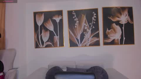 Amalia cruss online show from 03.04.26