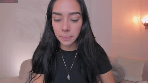 Snapshot of amalia_cruss chatting on 04.20.26 Amalia cruss online show from 04.20.26
