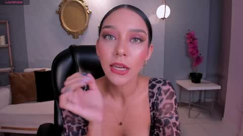 Snapshot of amalia_cruss chatting on 05.14.26 Amalia cruss online show from 05.14.26