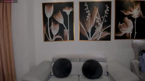 Snapshot of amalia_cruss chatting on 05.21.26 Amalia cruss online show from 05.21.26
