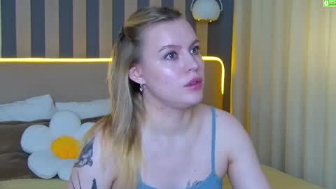 Snapshot of amaliabell chatting on 06.30.26 Amalia online show from 06.30.26