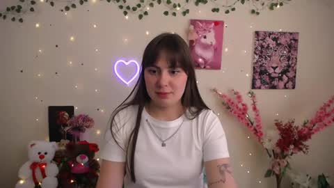 Snapshot of amanda_bright_ chatting on 05.12.26 amanda_bright_ online show from 05.12.26