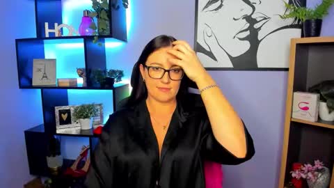 Snapshot of amanda_burn chatting on 02.19.26 Amanda online show from 02.19.26