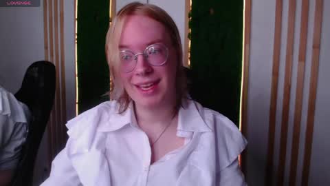 Snapshot of amanda_butlerr chatting on 06.06.26 Hi im Amanda online show from 06.06.26