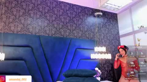 amandajoness  online show from 10.23.25