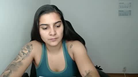 Snapshot of amandamuscle chatting on 11.16.25 amandamuscle online show from 11.16.25