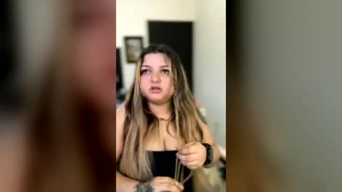 Snapshot of amandhaaa chatting on 07.18.26 Amandha online show from 07.18.26