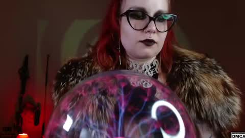 Goddess Amanita online show from 12.19.24