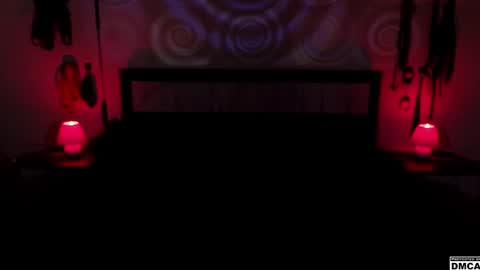 Goddess Amanita online show from 02.04.25