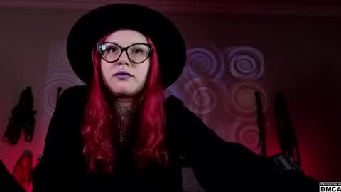 Goddess Amanita online show from 02.06.25