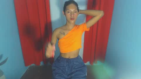 Snapshot of amara_fuck69 chatting on 01.12.25 amara_fuck69 online show from 01.12.25