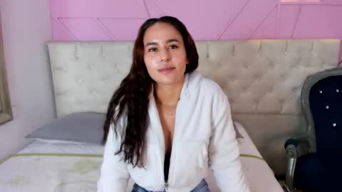Snapshot of amara_tyche chatting on 05.15.26 Amara online show from 05.15.26