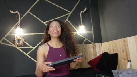 Snapshot of amara_vex chatting on 06.27.26 amara_vex online show from 06.27.26
