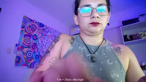 Snapshot of amarantha666 chatting on 10.18.25 Susan online show from 10.18.25