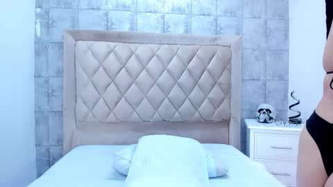 Amara Wolf online show from 11.16.25