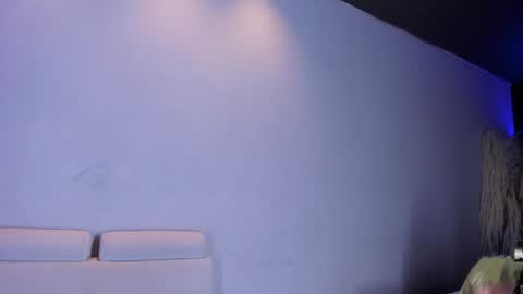 Emily online show from 01.06.25