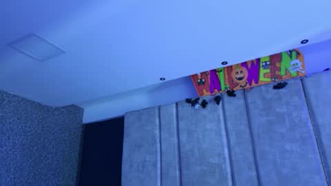 Emily online show from 11.03.25