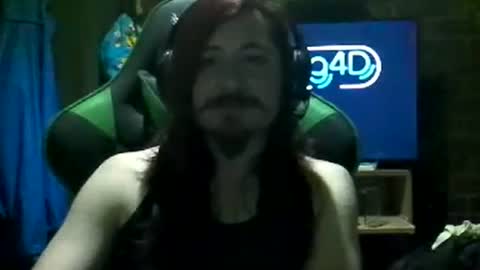 Snapshot of amaru_bf_experience chatting on 11.08.25 Amaru online show from 11.08.25