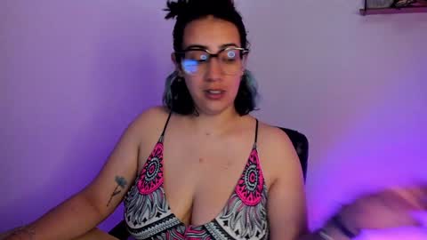 Snapshot of amaryllis_vizcaya chatting on 12.09.24  Katt   online show from 12.09.24