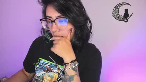 Snapshot of amaryllis_vizcaya chatting on 01.06.25  Katt   online show from 01.06.25