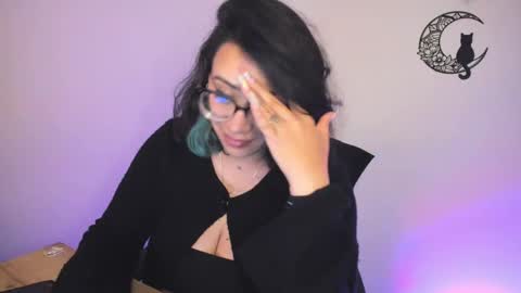 Snapshot of amaryllis_vizcaya chatting on 01.15.25  Katt   online show from 01.15.25