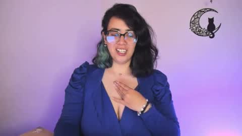 Snapshot of amaryllis_vizcaya chatting on 01.28.25  Katt   online show from 01.28.25